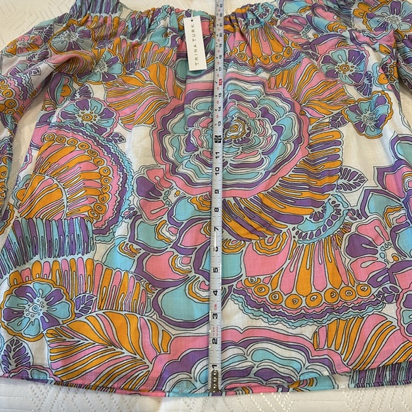 Trina Turk Large Off the Shoulder Blouse - Picture 2 of 7